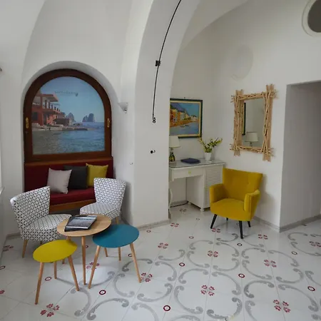 Hotel Gatto Bianco 4*