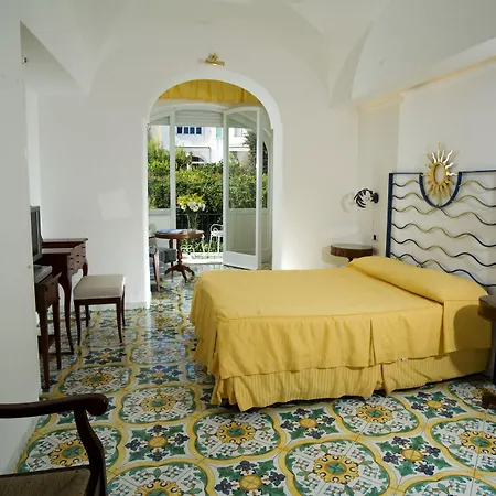 Gatto Bianco Hotel