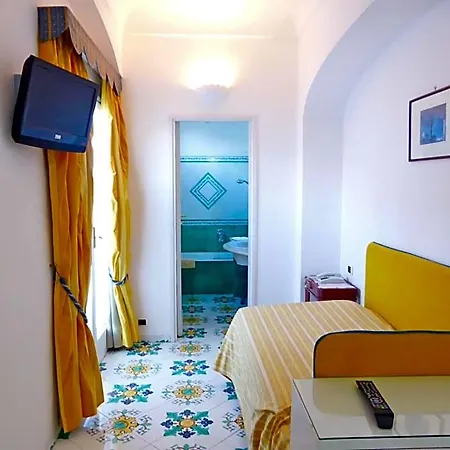 Gatto Bianco 4*