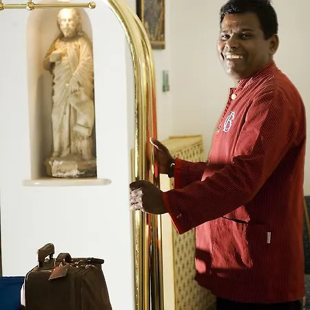 Hotel Gatto Bianco 4*