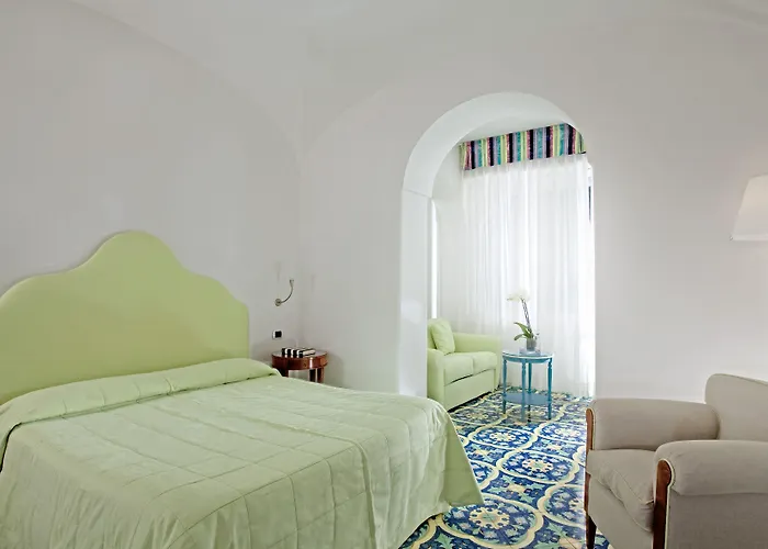 Hotel Gatto Bianco 4*