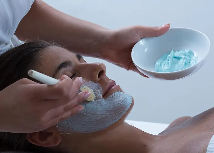 מלון Gatto Bianco 4*