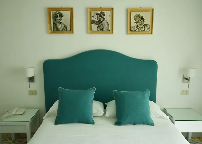 Gatto Bianco ホテル 4*